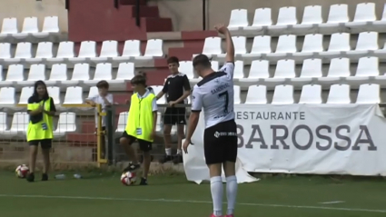 Sandoval celebrando gol del Mérida