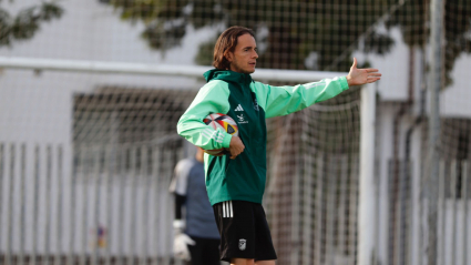 David Tenorio entrenando al CD Badajoz.