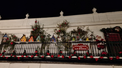 Balcón adornos navidad