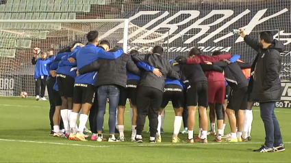 El Mérida en un momento del encuentro ante el Recreativo de Huelva