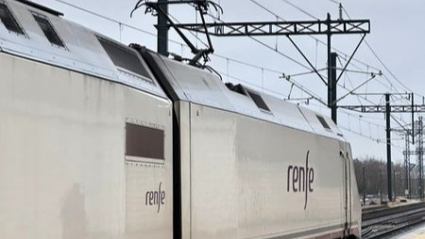Primer servicio comercial de un tren con tracción eléctrica en Extremadura