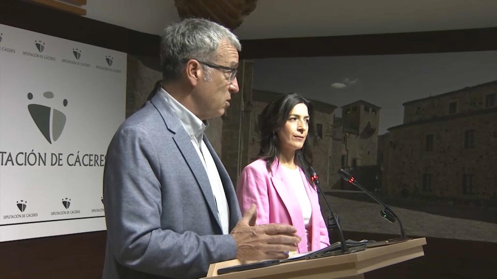 La vicepresidenta primera de la Diputación, Esther Gutiérrez, y el secretario de Estado para el Reto Demográfico, Francesc Boya