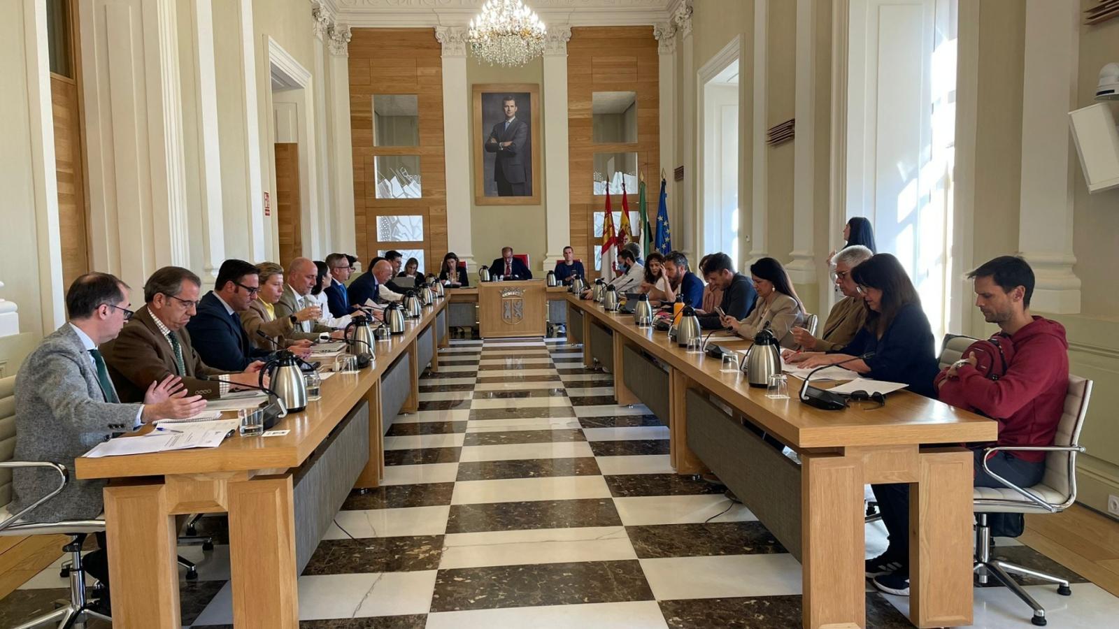 Imagen de Archivo. Pleno Ayuntamiento de Cáceres