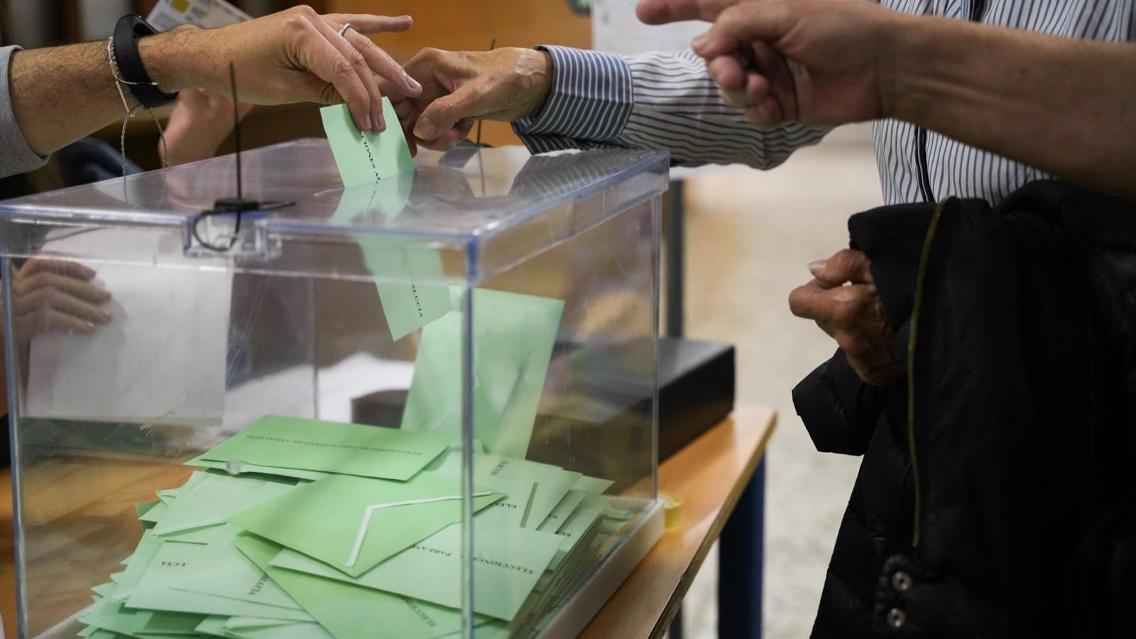  Jornada electoral en Andalucía , 17 de mayo de 2026 en Sevilla