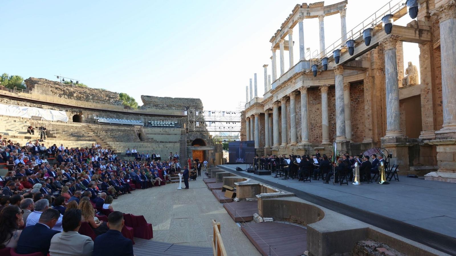Gala de la Federación Extremeña de Caza celebrada en el Teatro Romano de Mérida