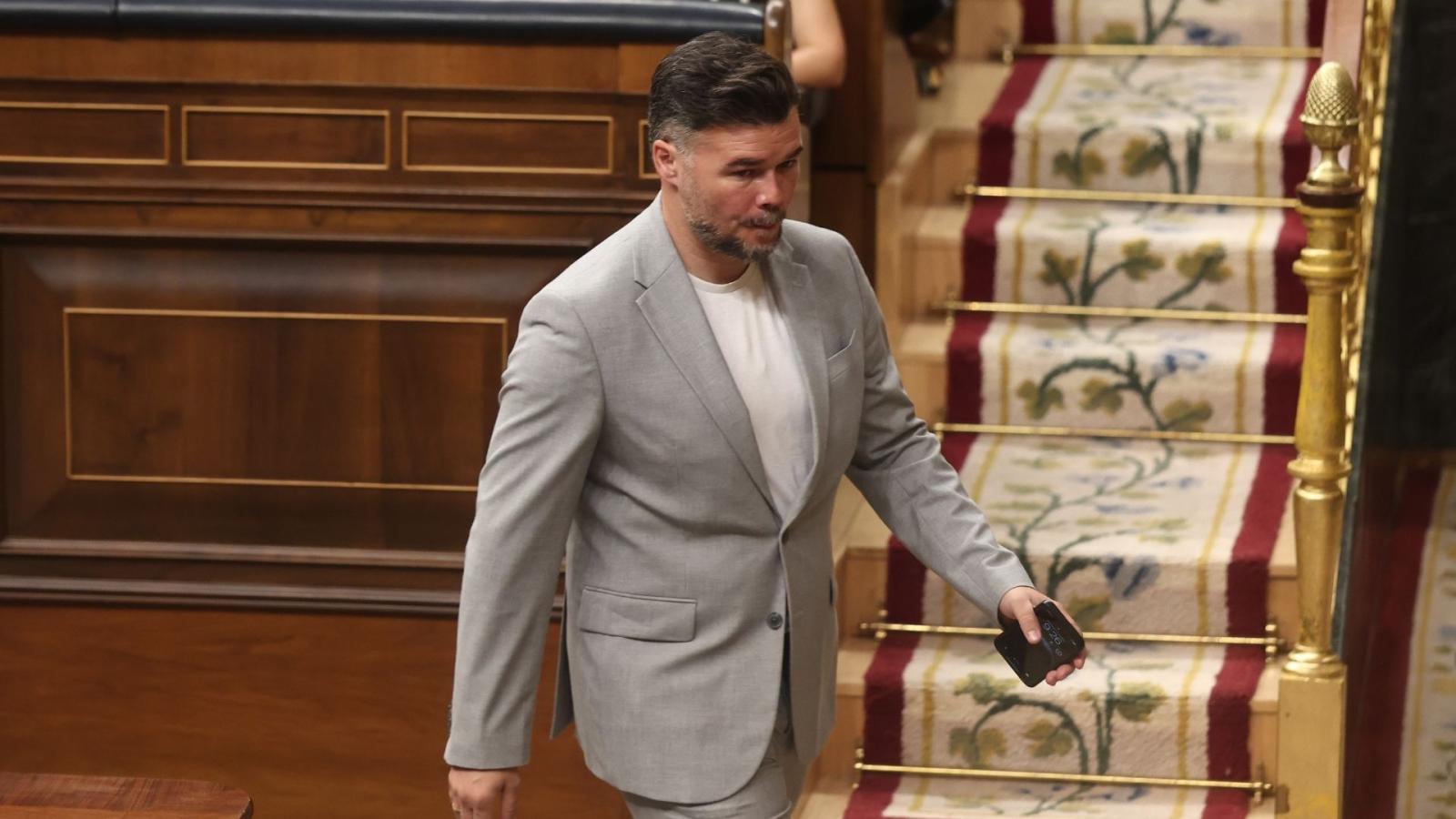 El portavoz de ERC en el Congreso, Gabriel Rufián, durante una sesión plenaria en el Congreso de los Diputados, a 27 de mayo de 2026,