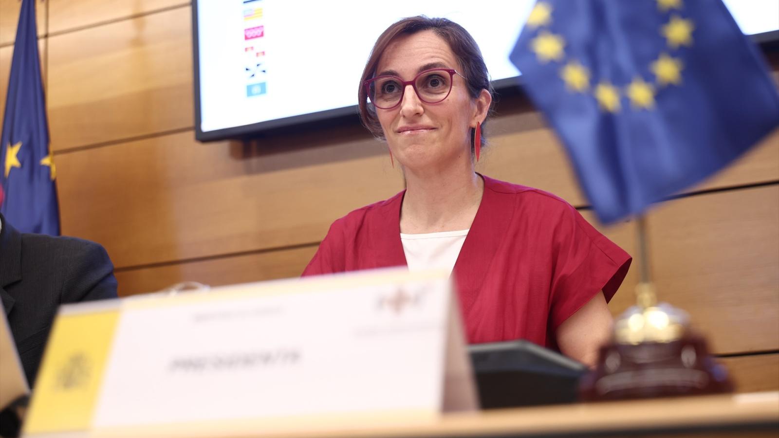 La ministra de Sanidad, Mónica García, durante la reunión extraordinaria del pleno del Consejo Interterritorial del Sistema Nacional de Salud (CISNS), en el Ministerio de Sanidad, a 10 de junio de 2026, en Madrid 