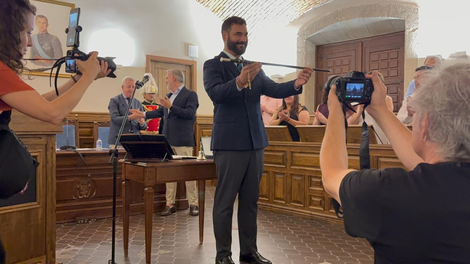 David Dóniga toma posesión como alcalde de Plasencia