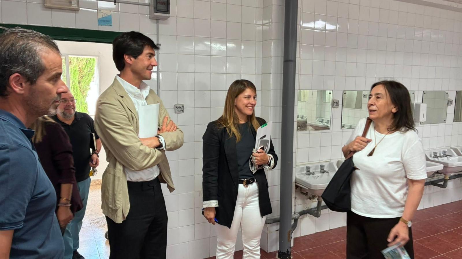 La  consejera de Educación, Sandra Valencia, visita el centro