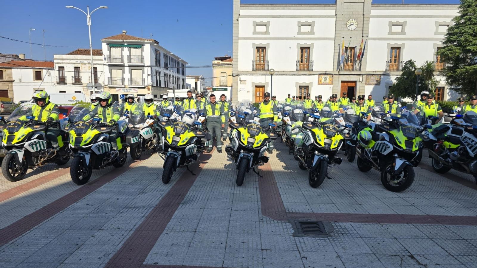 120 motocicletas de la Agrupación de Tráfico de la Guardia Civil