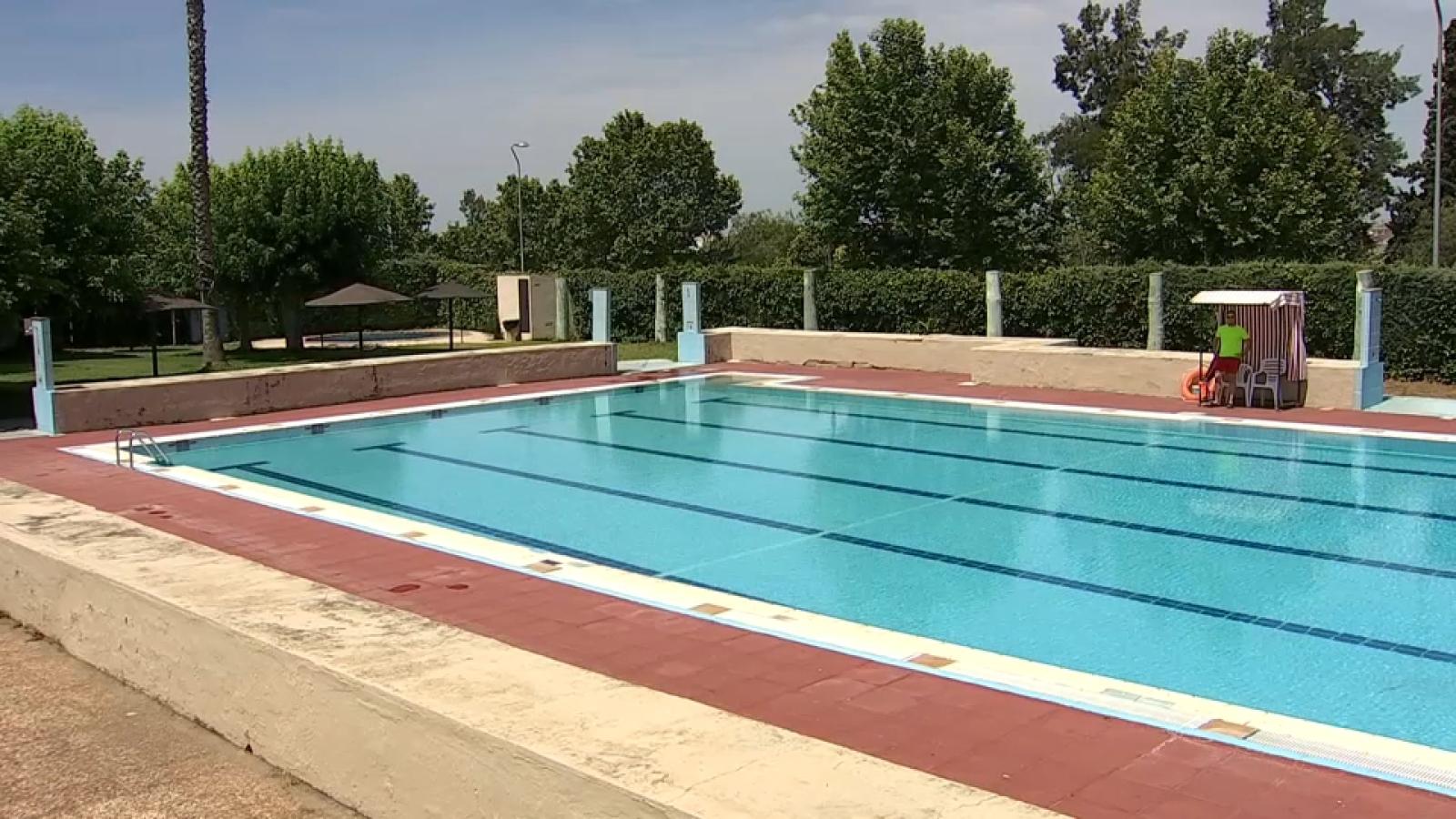 PISCINAS