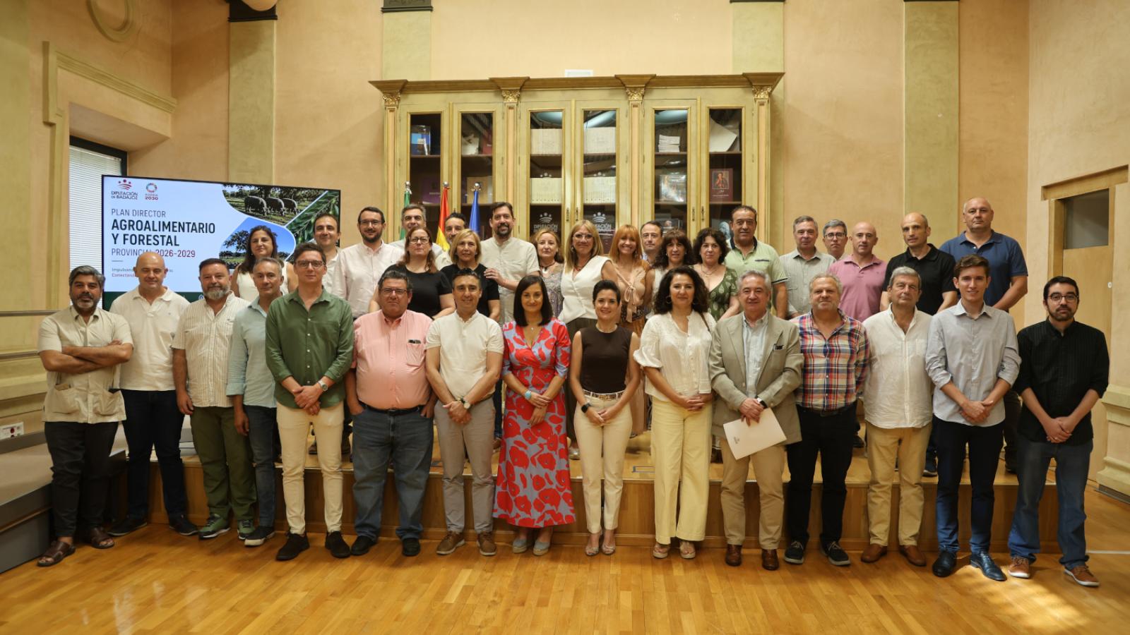 La Diputación de Badajoz impulsa el sector agroalimentario y forestal con un plan estratégico dotado con 7,8 millones de euros hasta 2029