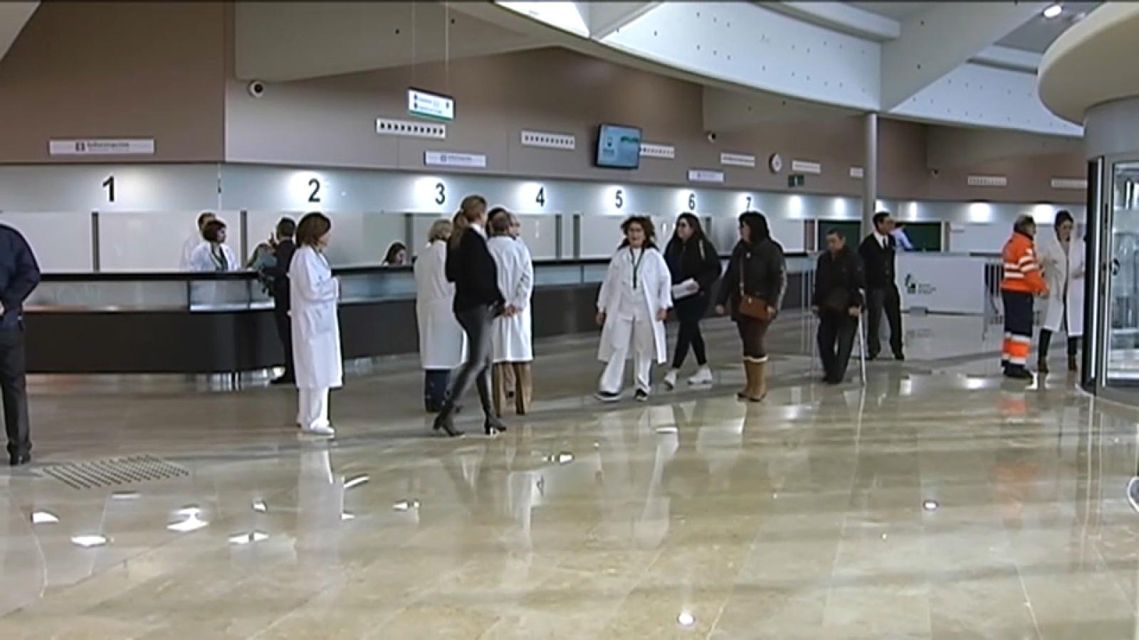 Médicos en una imagen de archivo