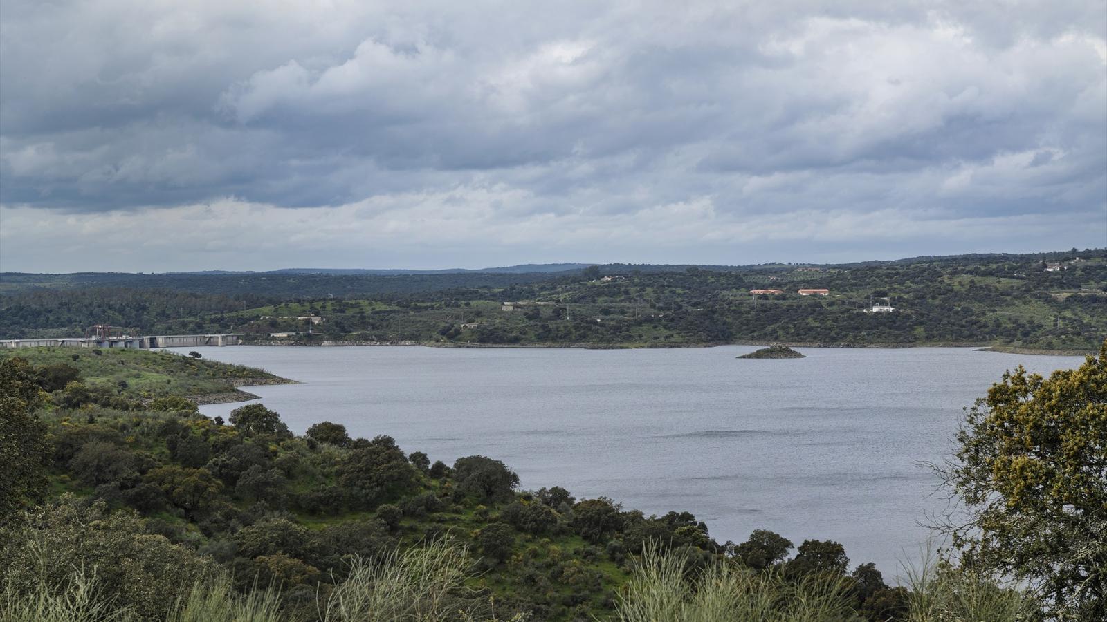 La CHT invierte casi 3,4 millones en conservación y mantenimiento de 11 presas