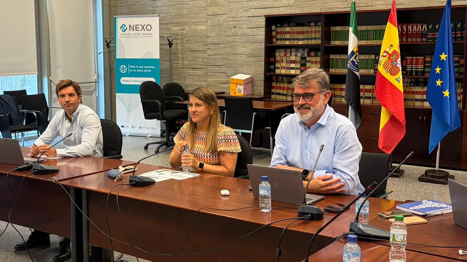 Educación asegura que la reunión para mejorar las condiciones de los docentes "ha sido productiva"