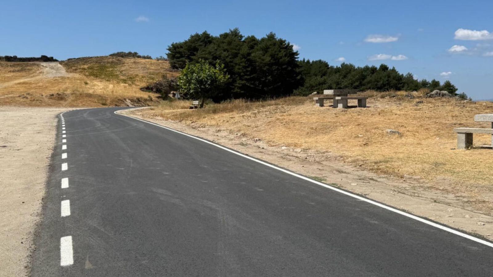 Concluyen las obras de refuerzo de la CC-225 entre La Garganta y el límite con Salamanca