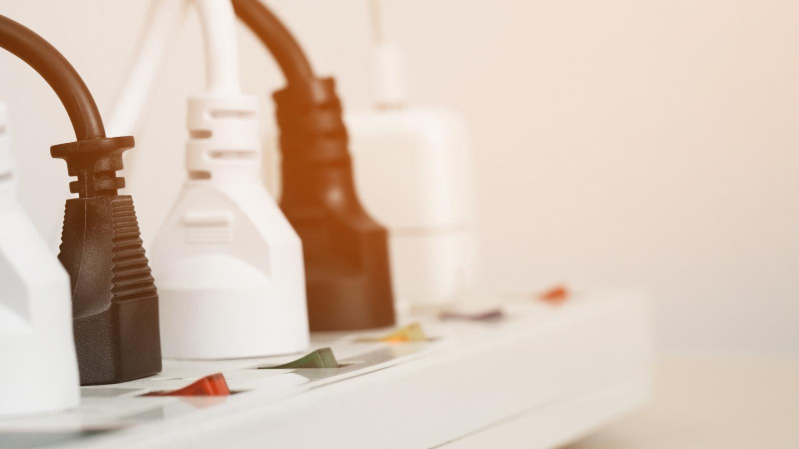 Desenchufar los electrodomésticos antes de vacaciones puede ahorrar hasta un 11 % en la factura