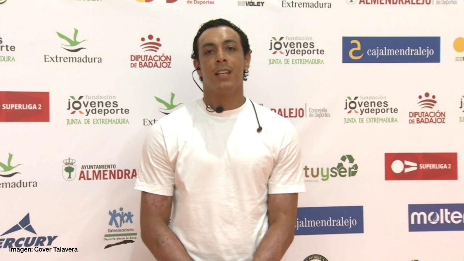 Álvaro Hidalgo, Jugador Volei Almendralejo