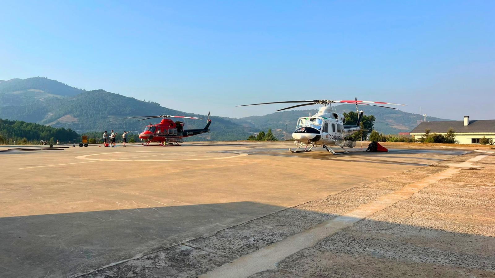 Medios aéreos en el incendio de Pinofranqueado