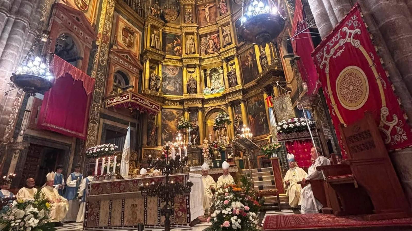 Misa en el Real Monasterio de Santa María de Guadalupe