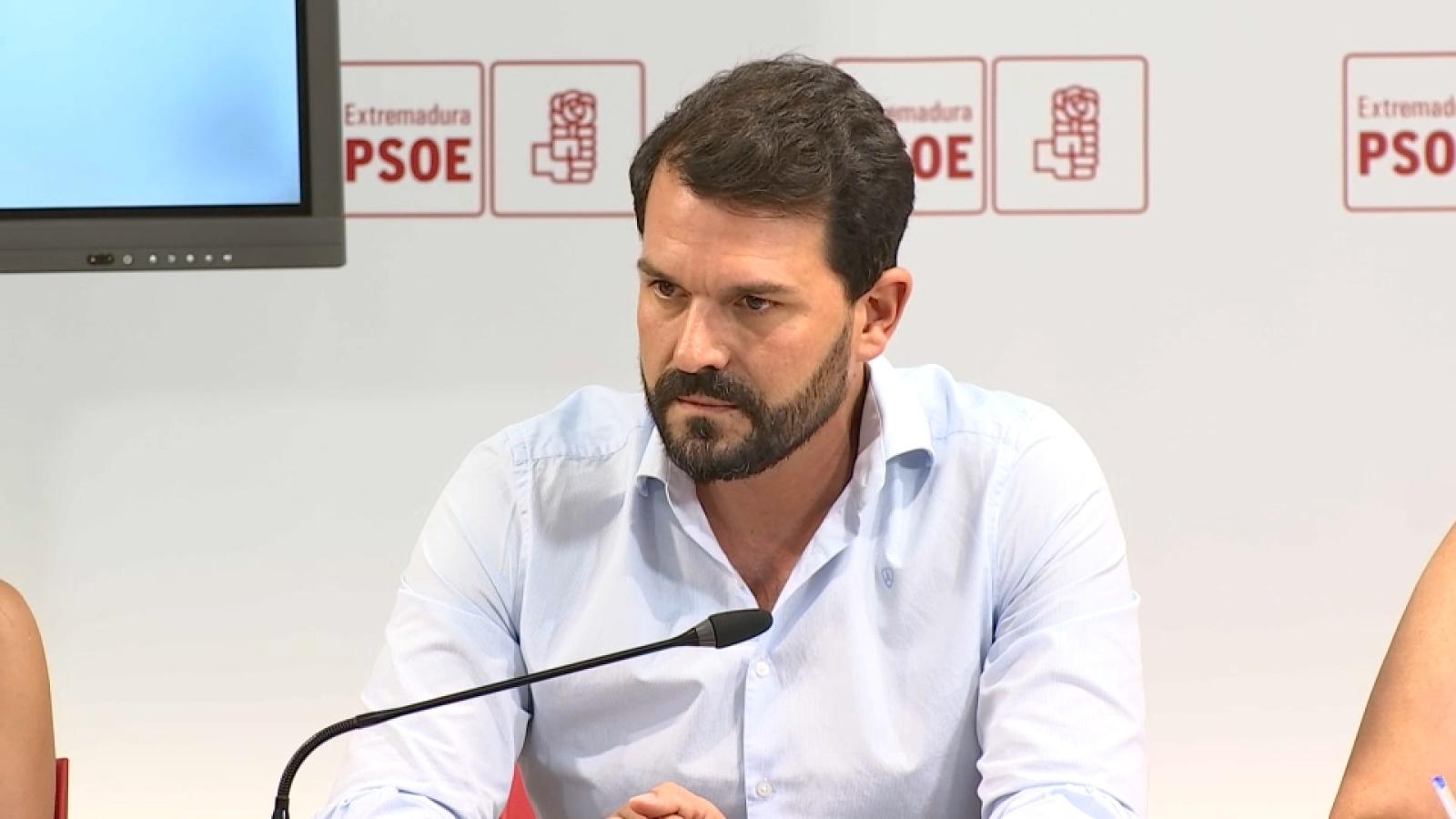 Sánchez Cotrina tacha de "hueco y vano" el discurso de Guardiola en las Medallas de Extremadura