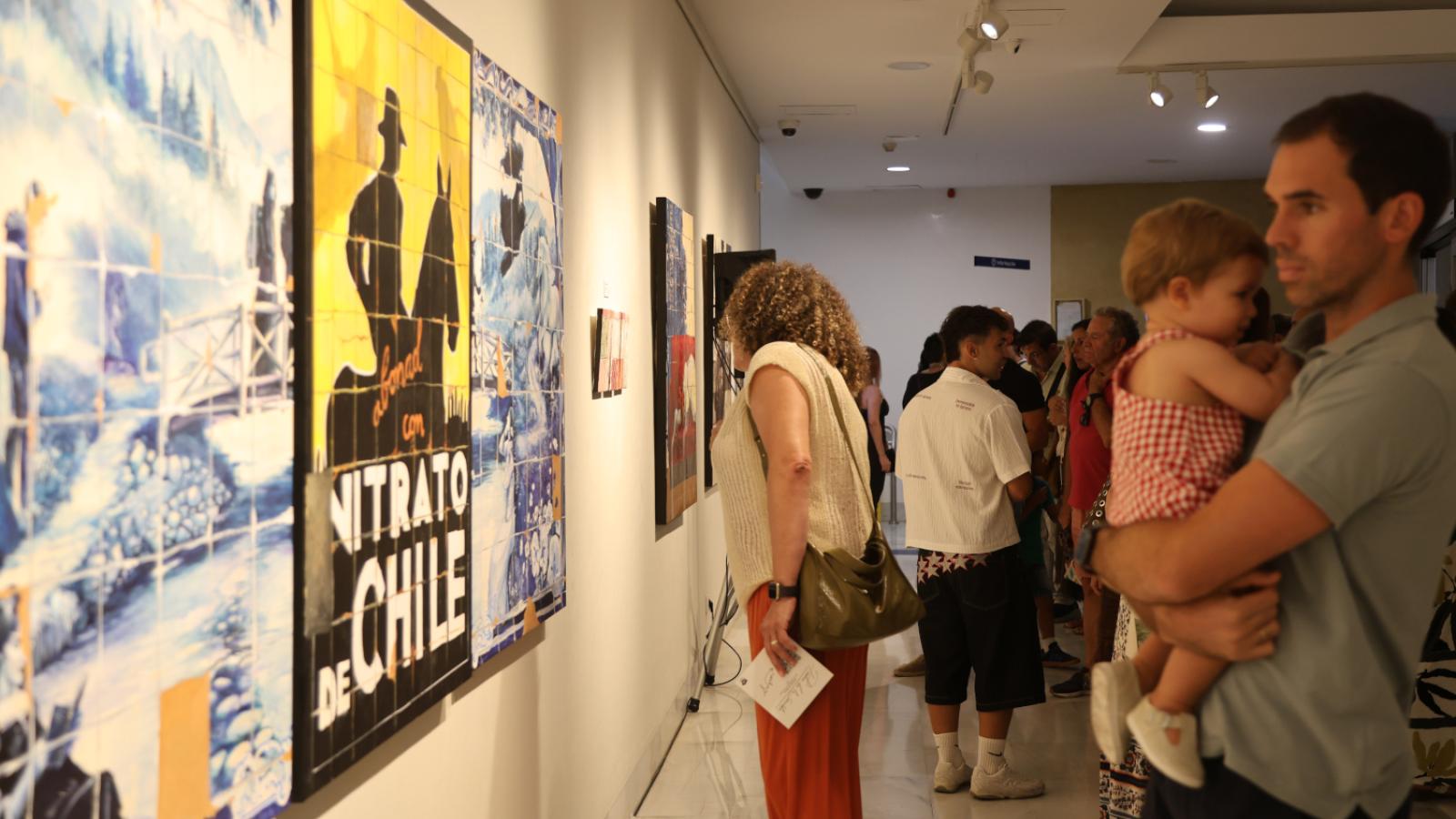 Carmen de Matos transforma el azulejo en memoria viva en la Sala Vaquero Poblador