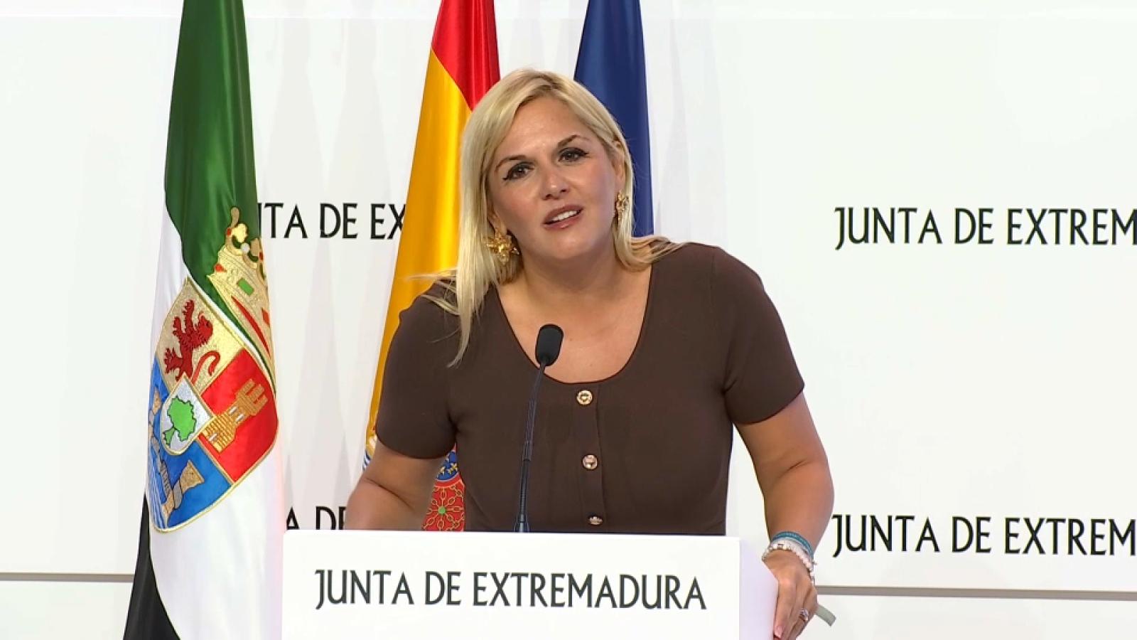 La portavoz de la Junta de Extremadura, Elena Manzano