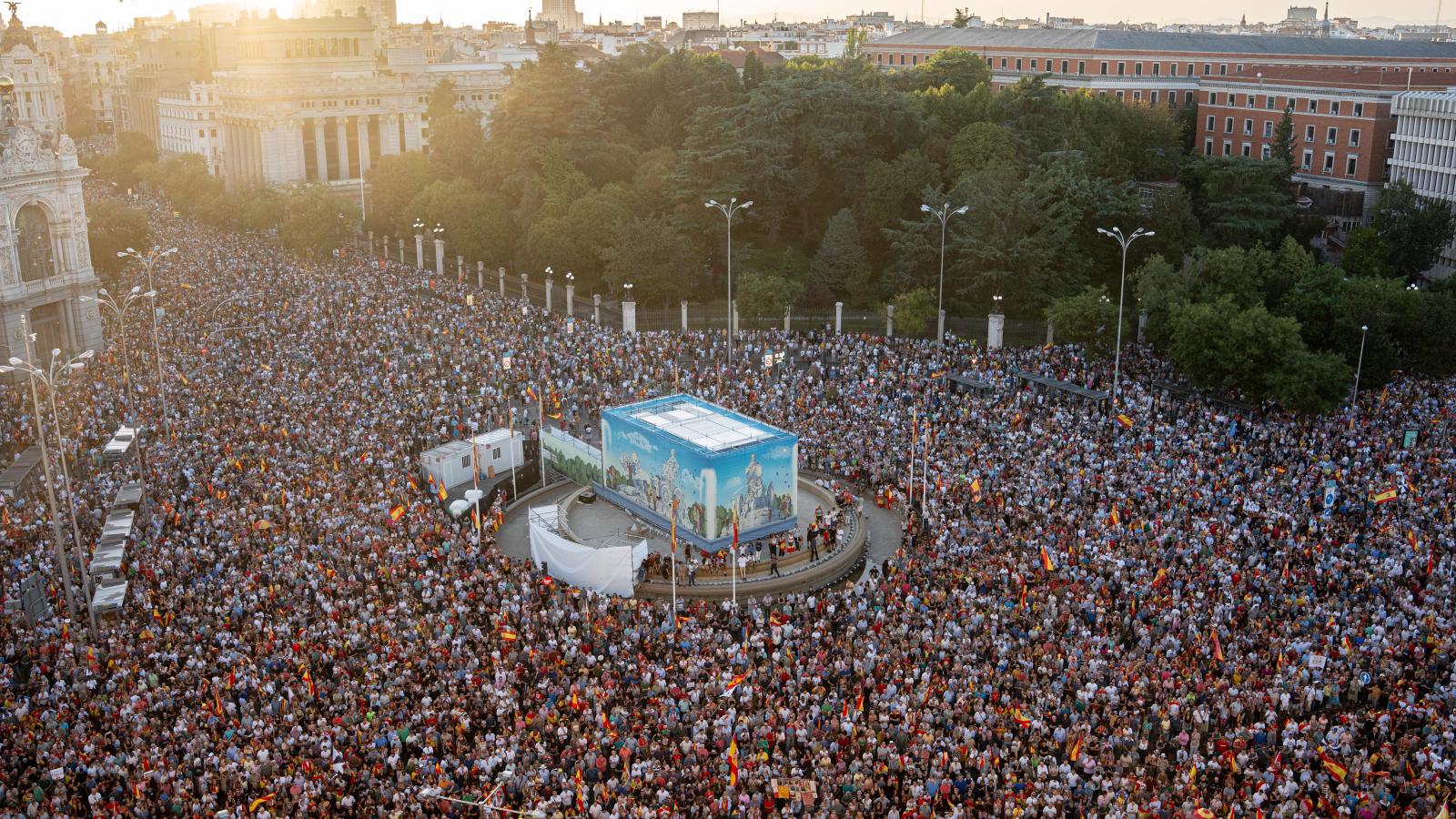 Miles de personas durante una concentración en solidaridad con Ceuta, a 2 de septiembre de 2026, en Madrid
