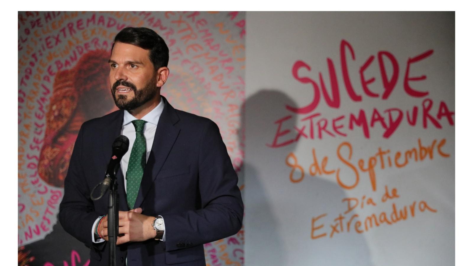 Sánchez Cotrina tacha de "hueco y vano" el discurso de Guardiola en las Medallas de Extremadura