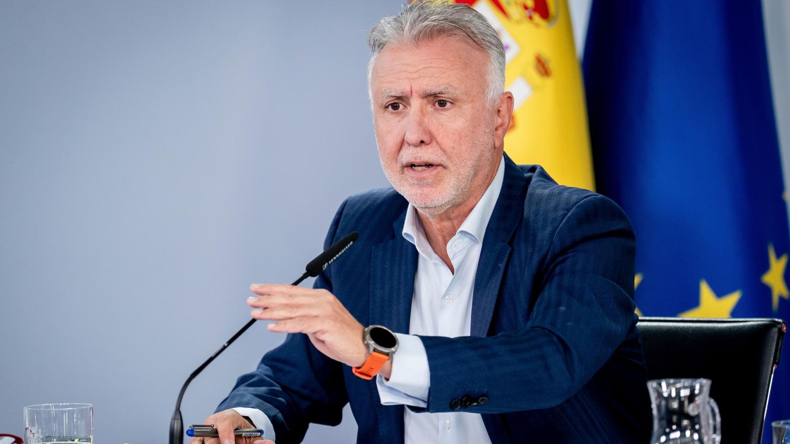 El ministro de Política Territorial y Memoria Democrática, Ángel Víctor Torres, durante la rueda de prensa posterior al Consejo de Ministros.