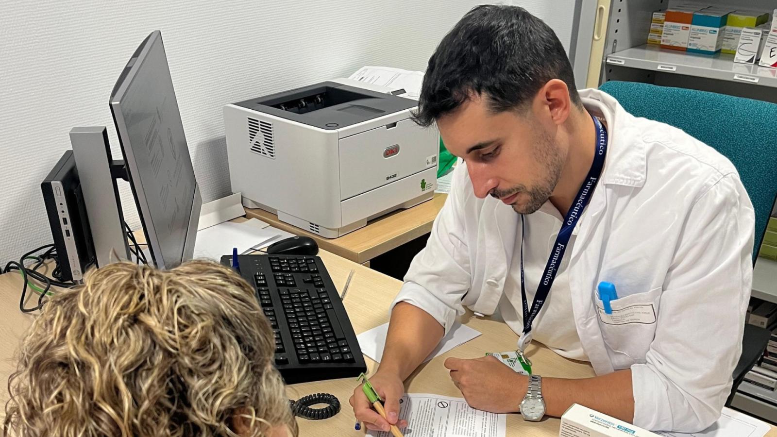 El Hospital de Mérida pone en marcha una nueva consulta de atención farmacéutica especializada para pacientes oncohematológicos