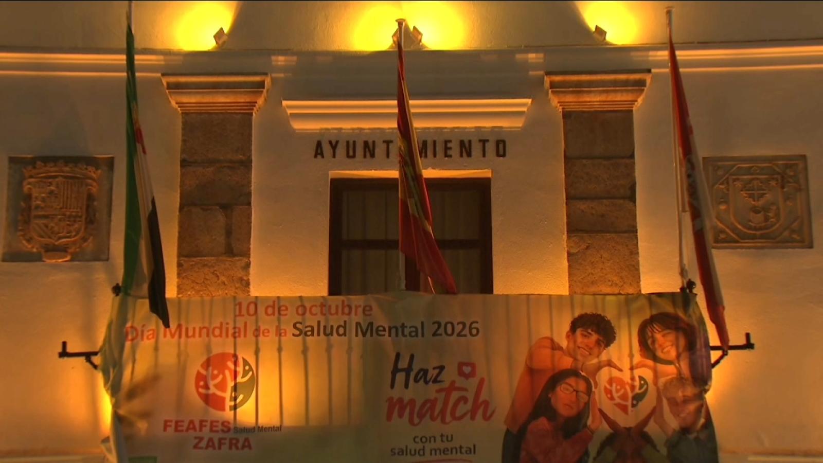 Los edificios públicos extremeños se iluminan de naranja por la salud mental
