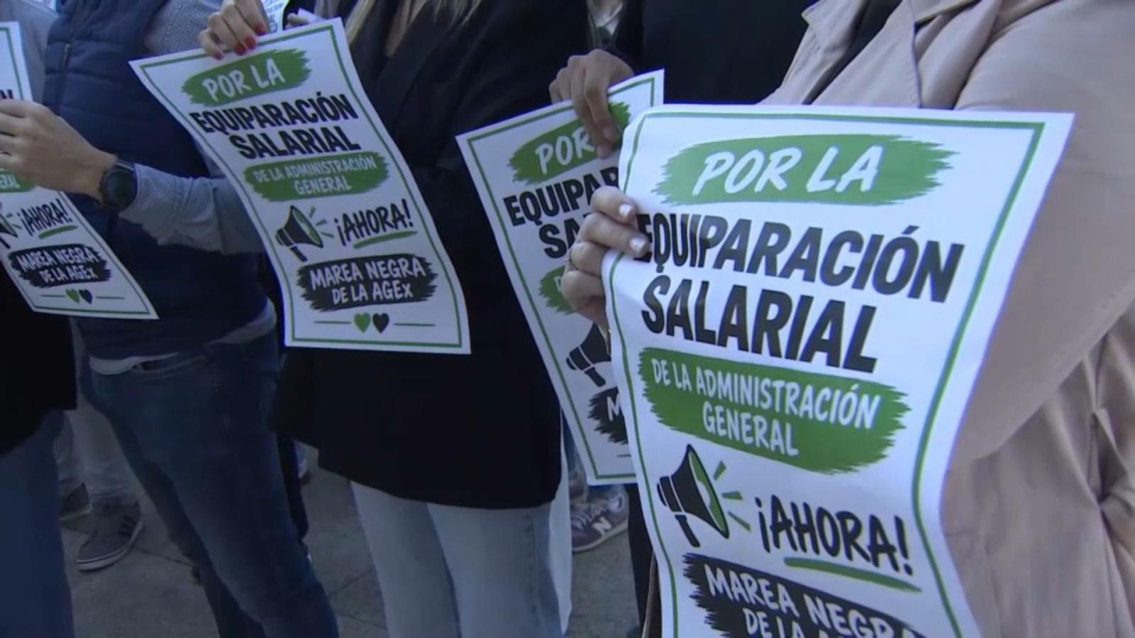 Empleados públicos de la Junta reclaman una equiparación salarial "digna" 