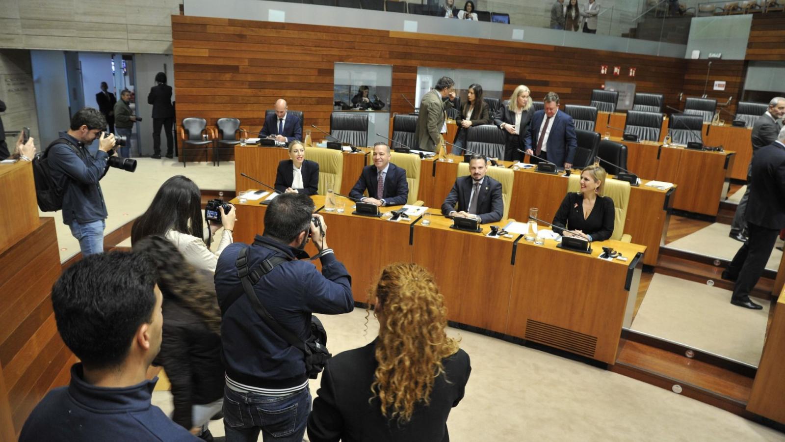Pleno en la Asamblea de Extremadura del 22 de octubre de 2026