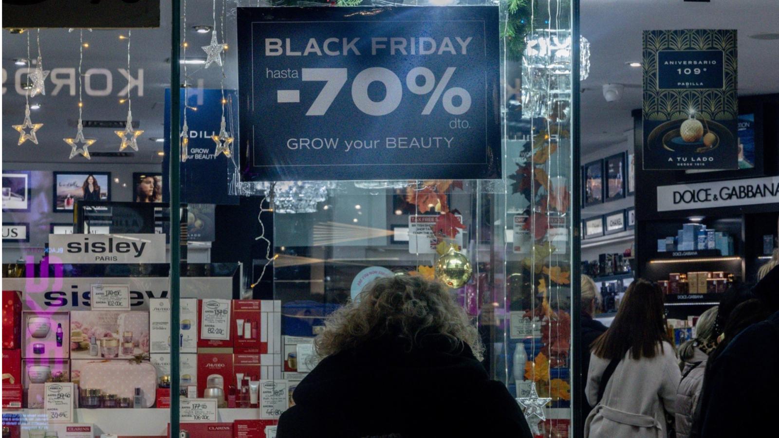 El 'Black Friday' generará 1.455 empleos en Extremadura, un 1 % más que el año pasado frente al 5,4 % de media nacional