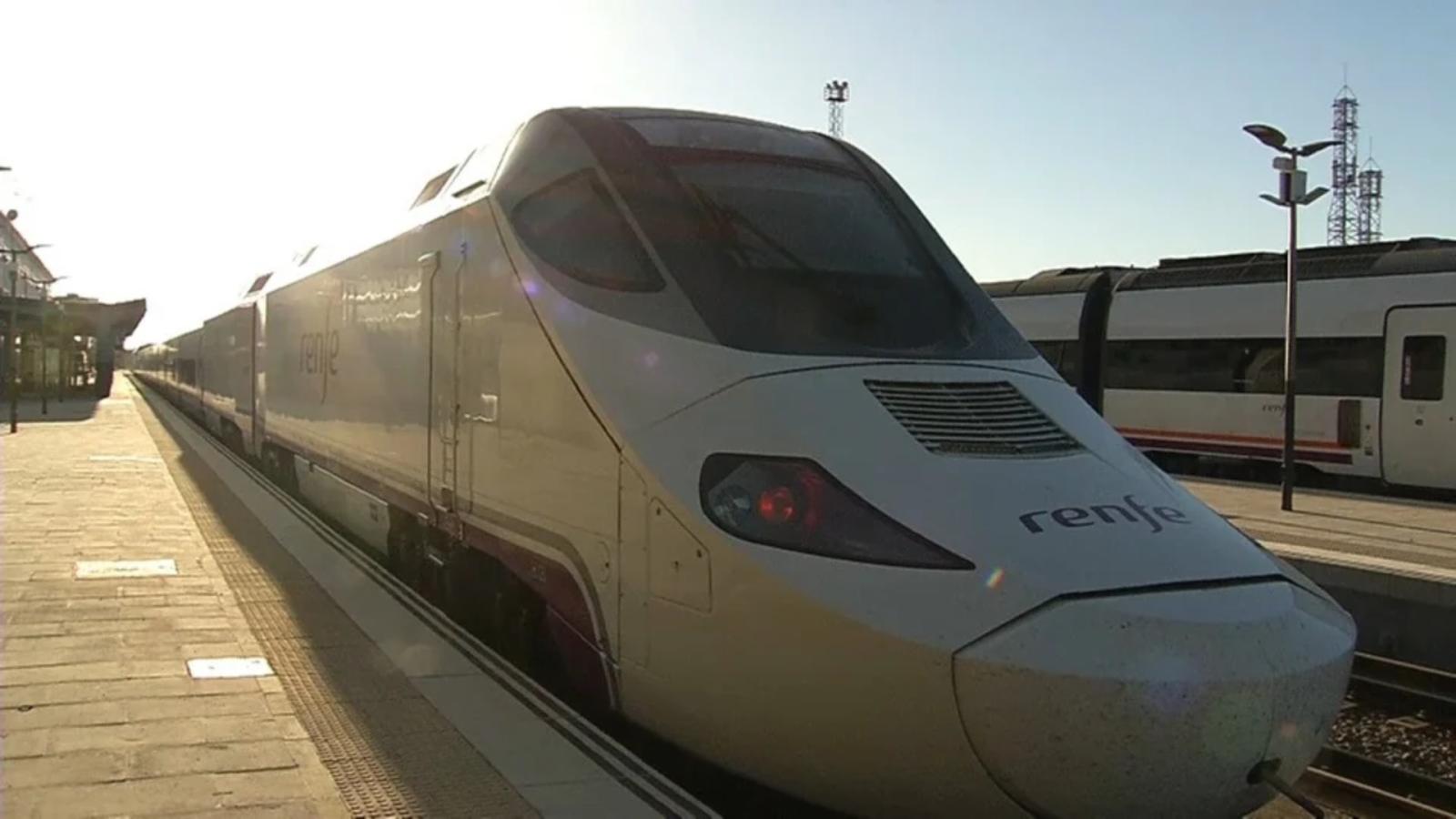 Renfe mantiene este viernes los servicios especiales entre Madrid, Ciudad Real y Puertollano