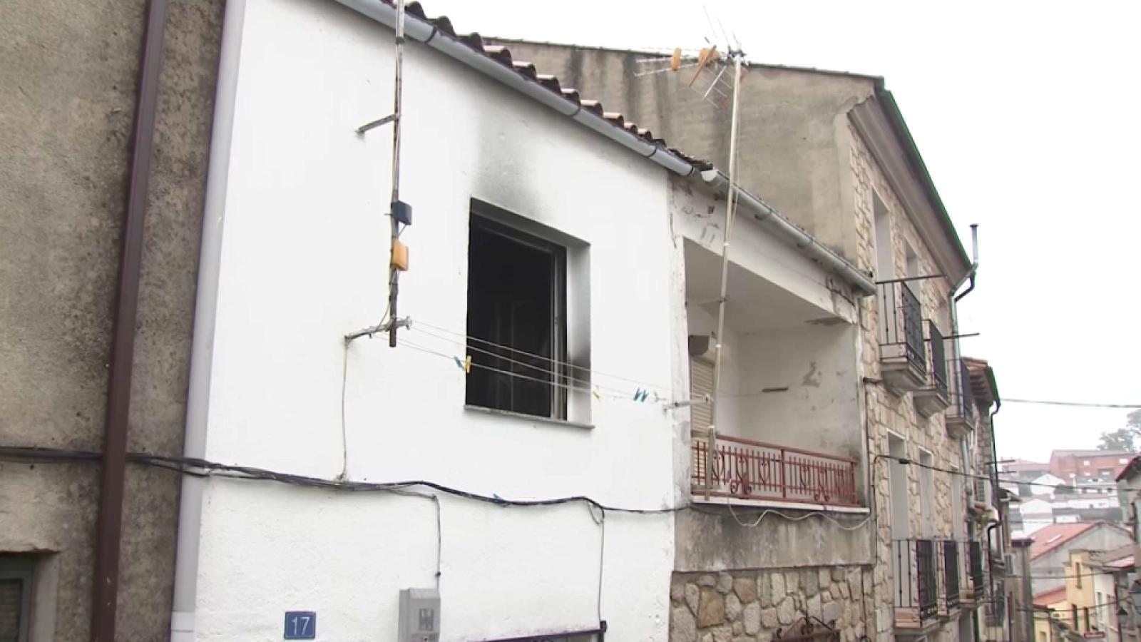 Casa de Valverde del Fresno precintada tras sufrir un incendio en el que falleció una mujer en enero de 2026