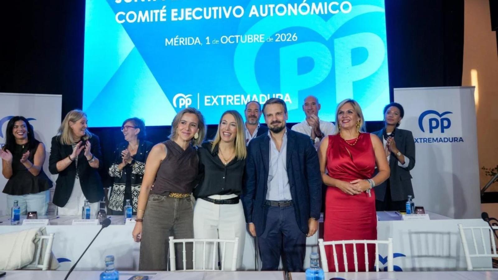 María Guardiola en la Junta Directiva del PP de Extremadura