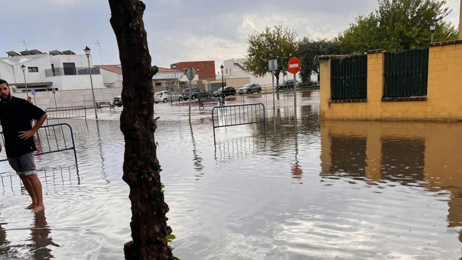 Exterior de las viviendas tras las lluvias