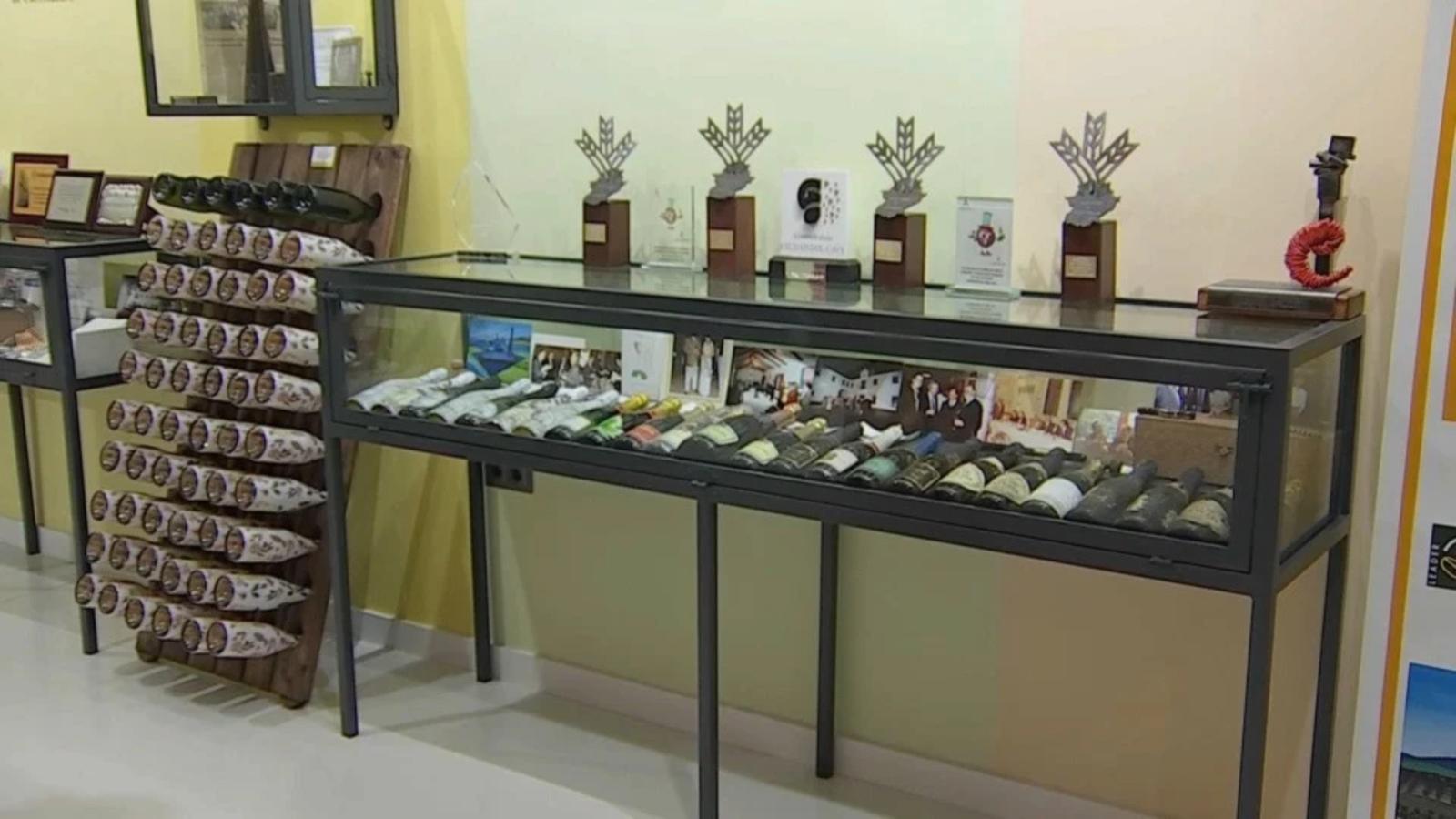 Almendralejo brinda con cava, jamón, queso y música en una nueva edición de 'A Cava'