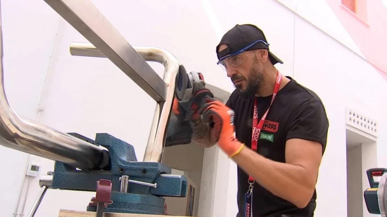 Territorio Makers regresa a Centro Vivo con la construcción en directo de un rocódromo artesanal