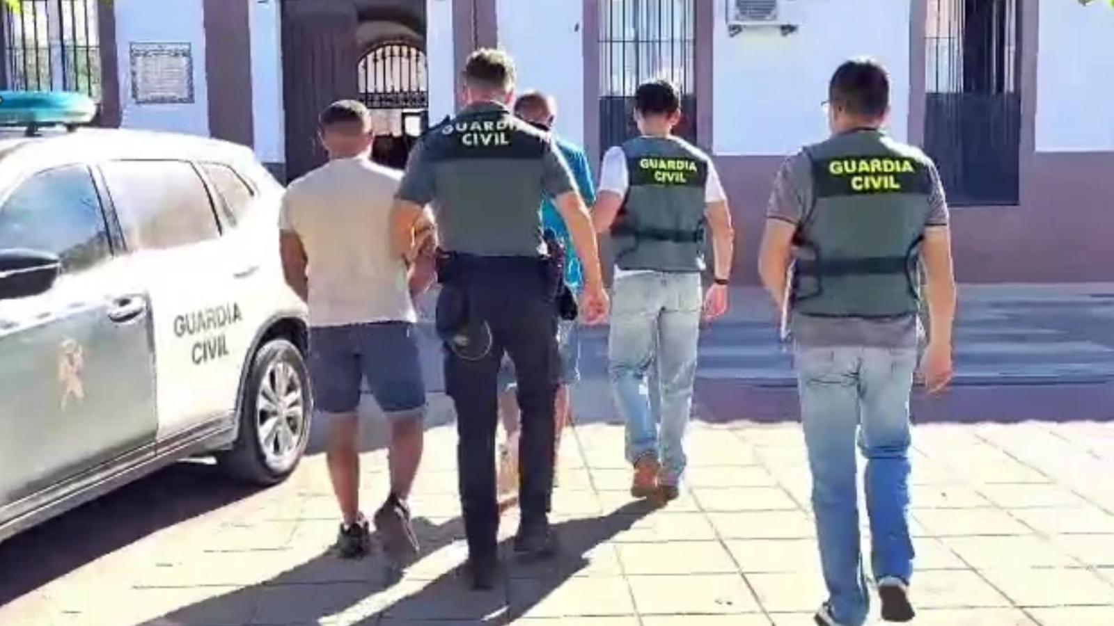 Detenidos por robo de cableado