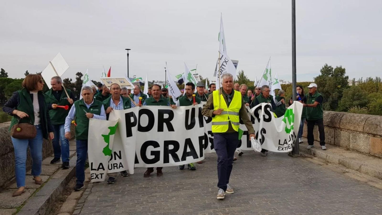 La Unión Extremadura durante una jornada de protesta en Mérida
