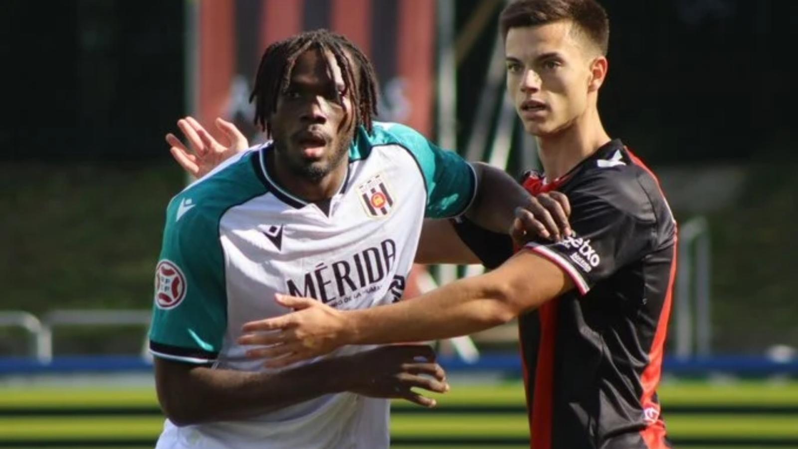 El Mérida golea al Arenas de Getxo con doblete de Koné