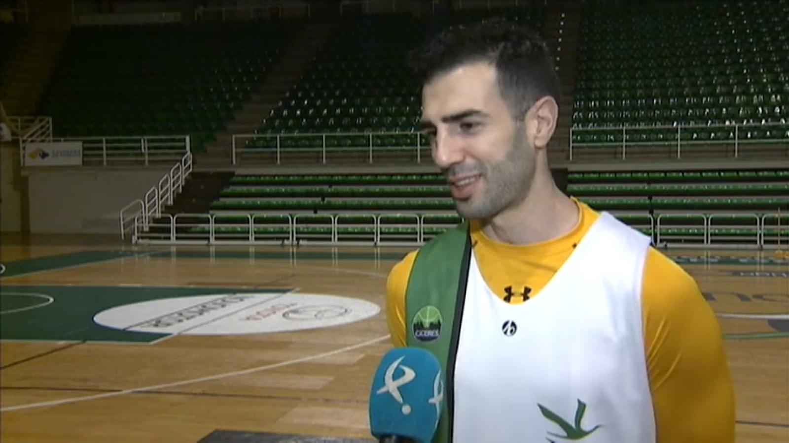 Luis Parejo confía en romper este domingo la mala racha del Cáceres Basket