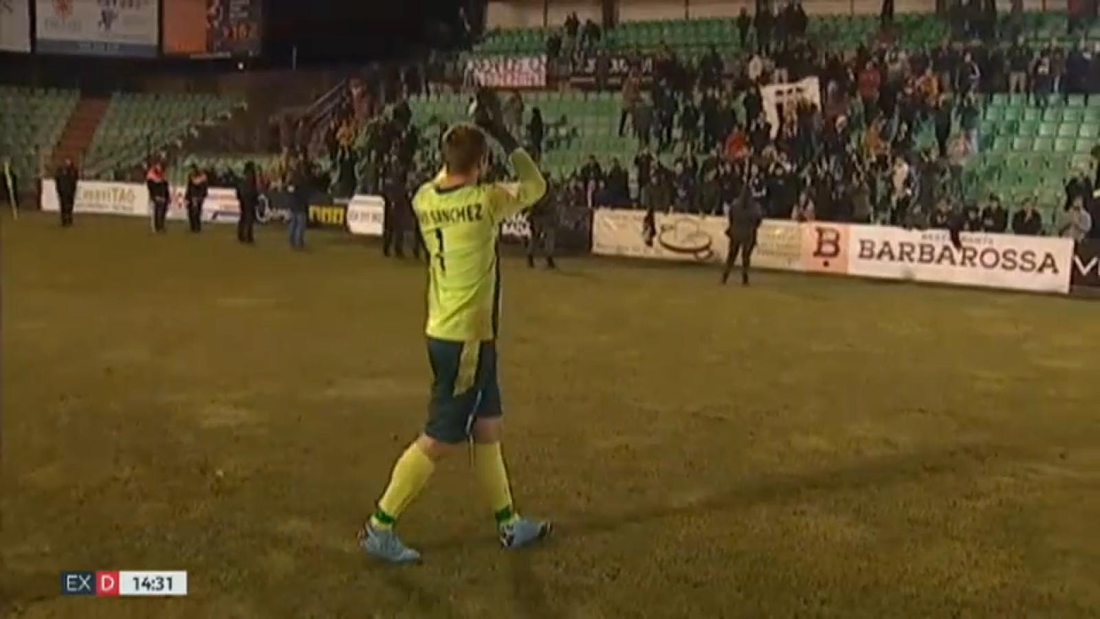 El Mérida vence en los penaltis a La Nucía