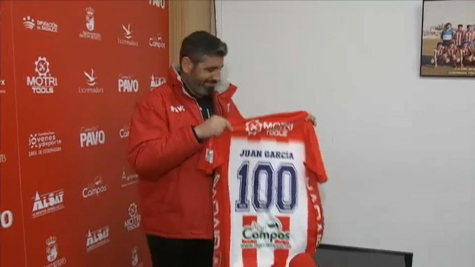 Juan García, centenario con el Don Benito