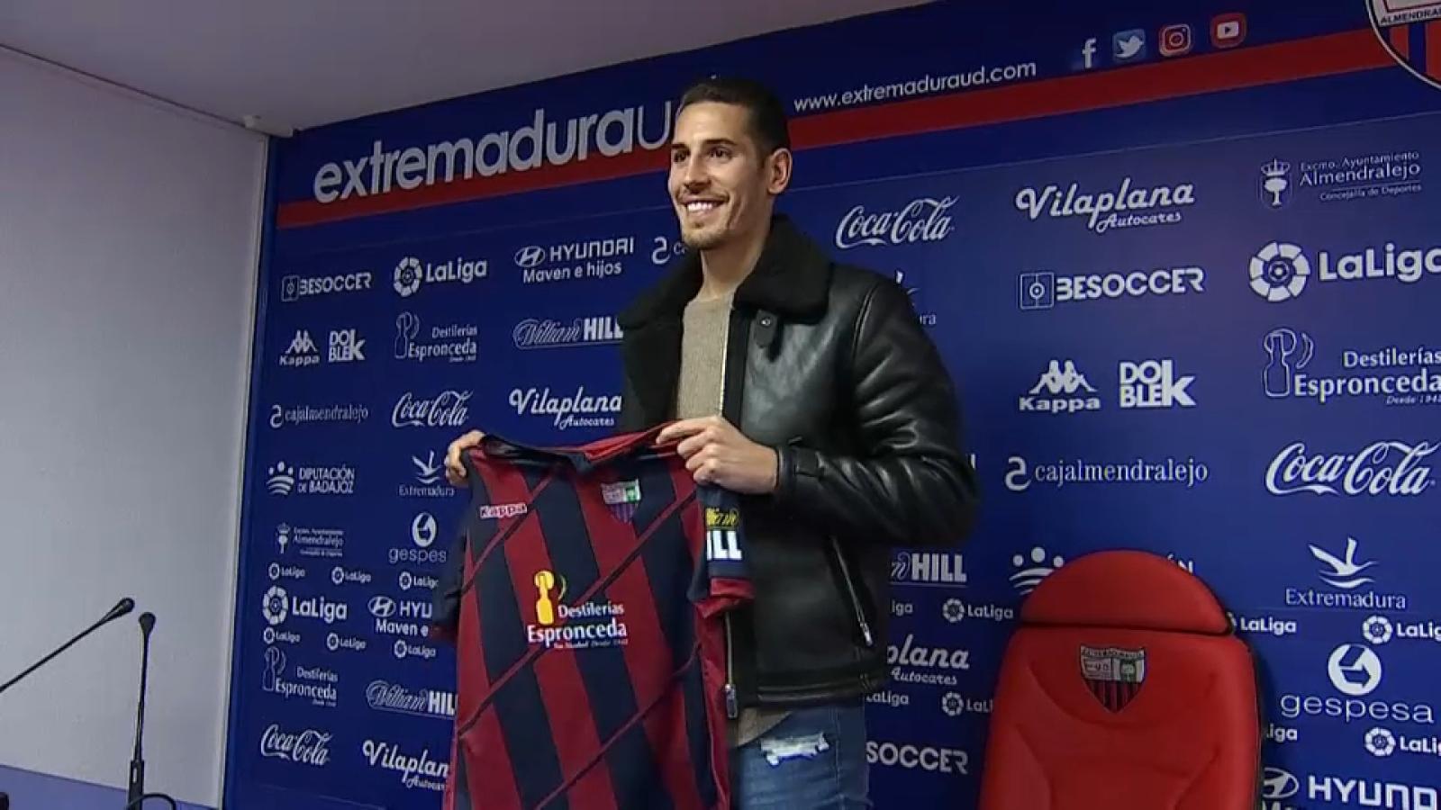 Álex Alegría le cambia la cara al Extremadura