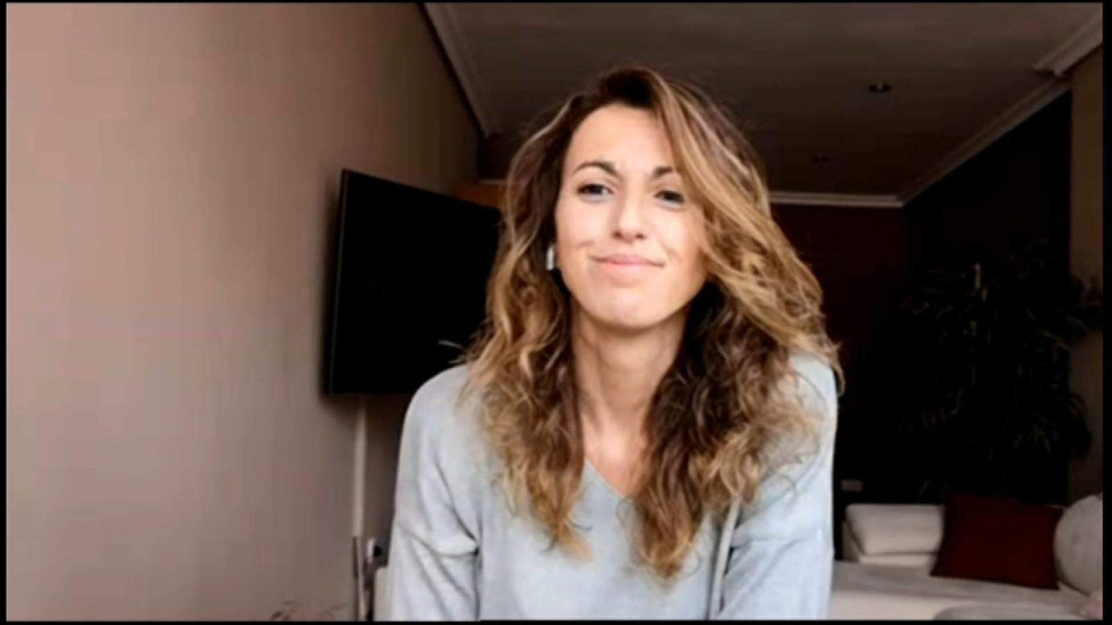La cara más solidaria de Carmen Castaño