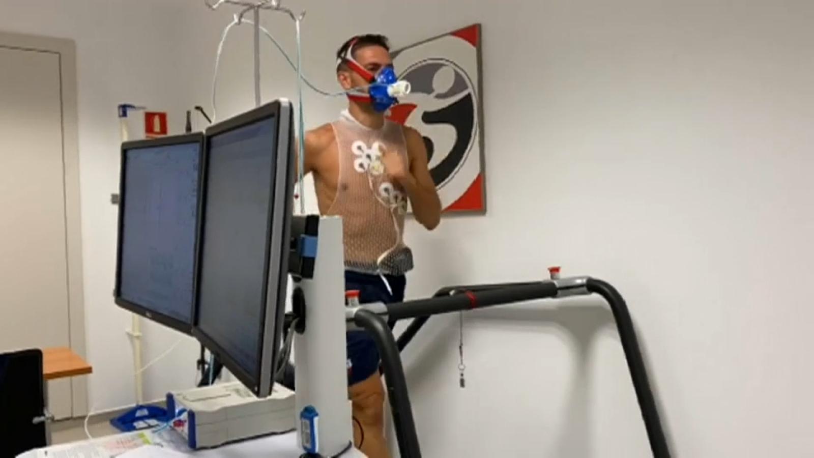 David Rocha pasando las pruebas físicas esta mañana